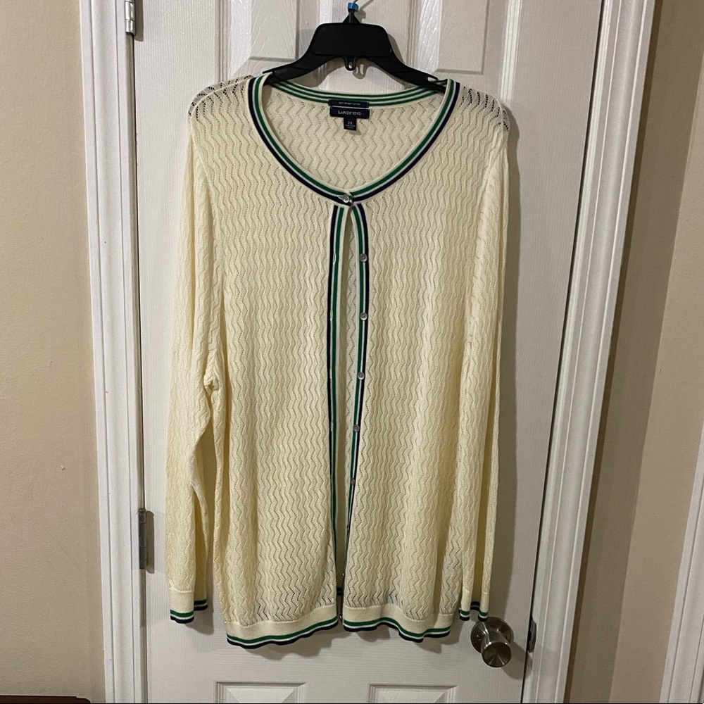 🔥🚨 Land’s End Cardigan Preppy Style! Ivory, navy blue @ green trim! 2X women❤️
